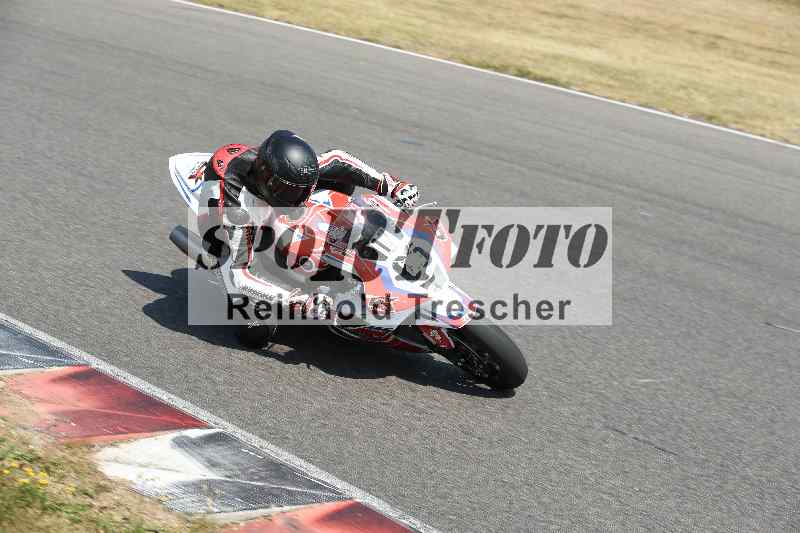 /Archiv-2023/28 05.06.2023 Moto Club Anneau du Rhin/vert-medium/17